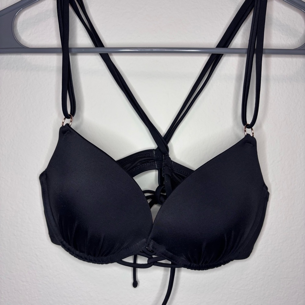 ✨Shade & Shore Swim Top 34B✨